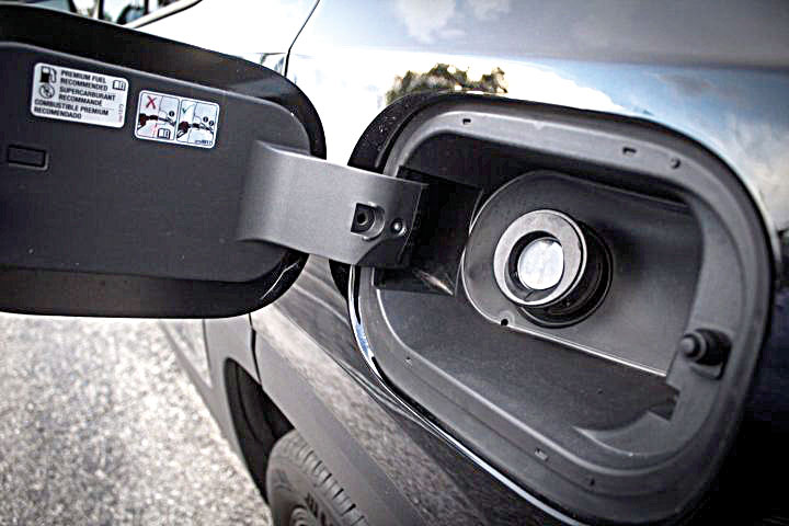 O que fazer quando o posto abastece o carro com o combustível errado?