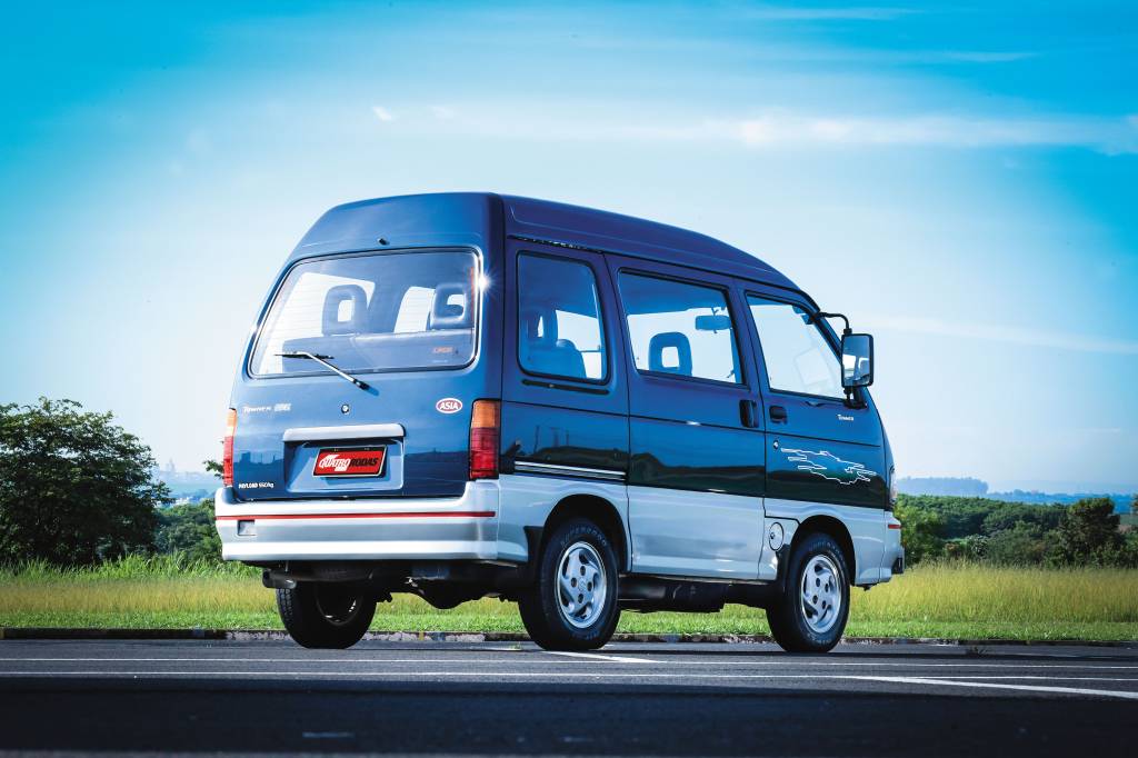 Towner e Topic terão seus nomes leiloados para cobrir calote bilionário