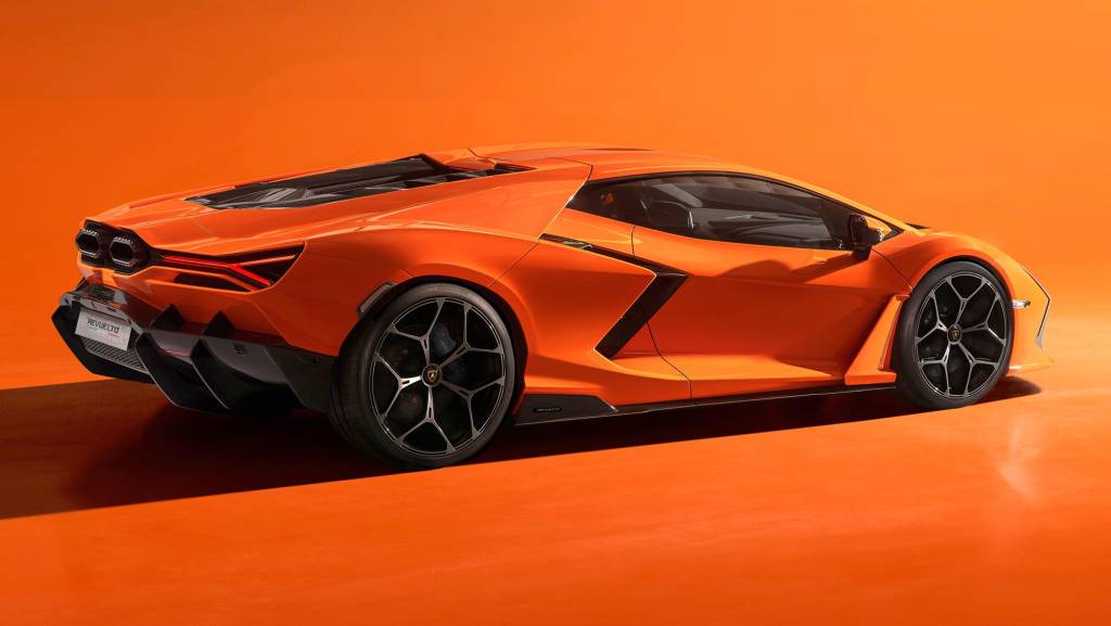 Lamborghini Revuelto 2023 (9) Lamborghini Revuelto 2023