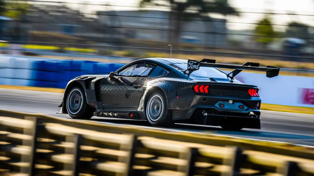 mustang-gt3-2 Ford Mustang GT3
