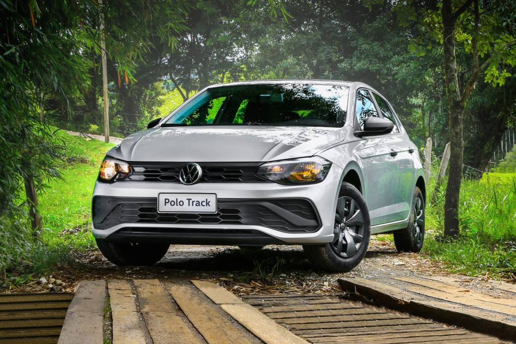 VW Polo Track não tem rádio AM e dita tendência entre os carros nacionais