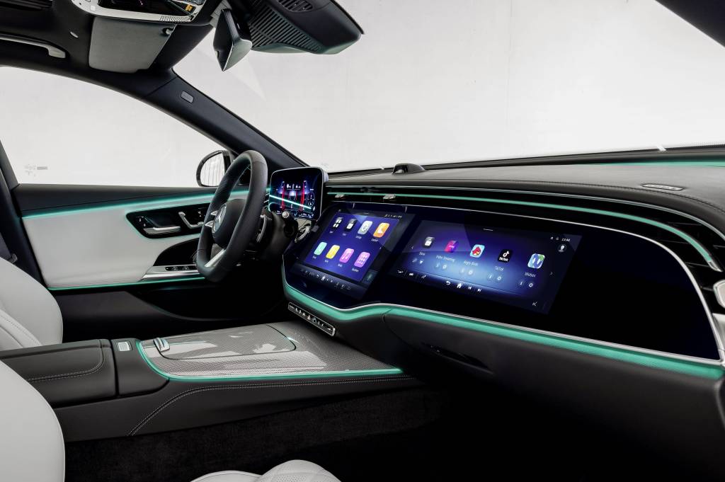 Mercedes-Benz E-Class Saloon (BR 214), 2023 Mercedes-Benz Classe E