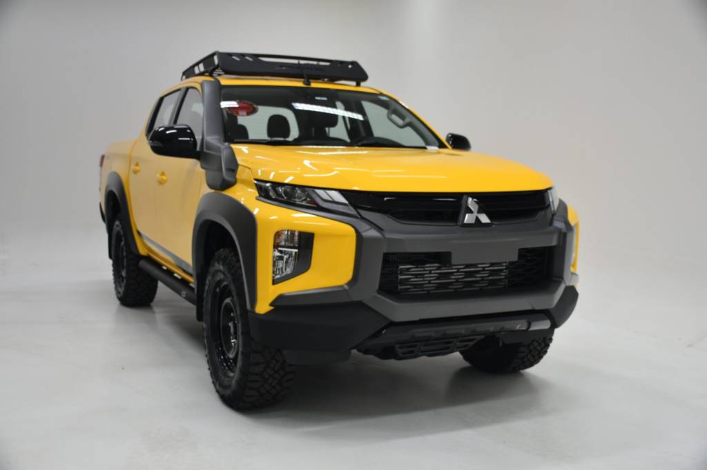 Mitsubishi L200 Triton Sport Savana 2024 estreia por R$ 309.990