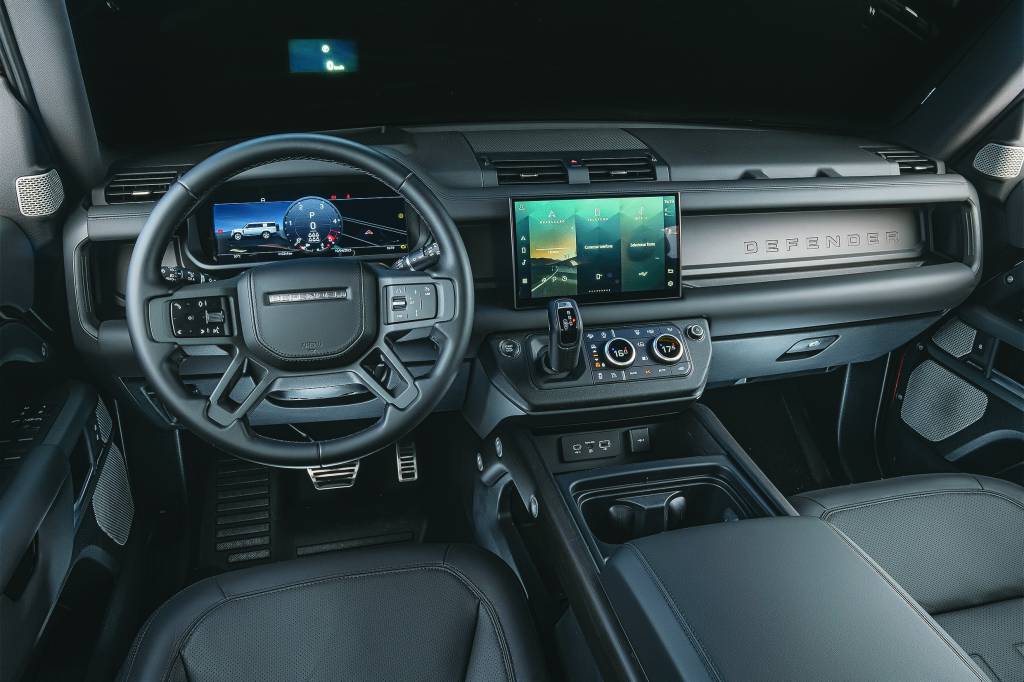 _FLP6714 Land Rover Defender 130
