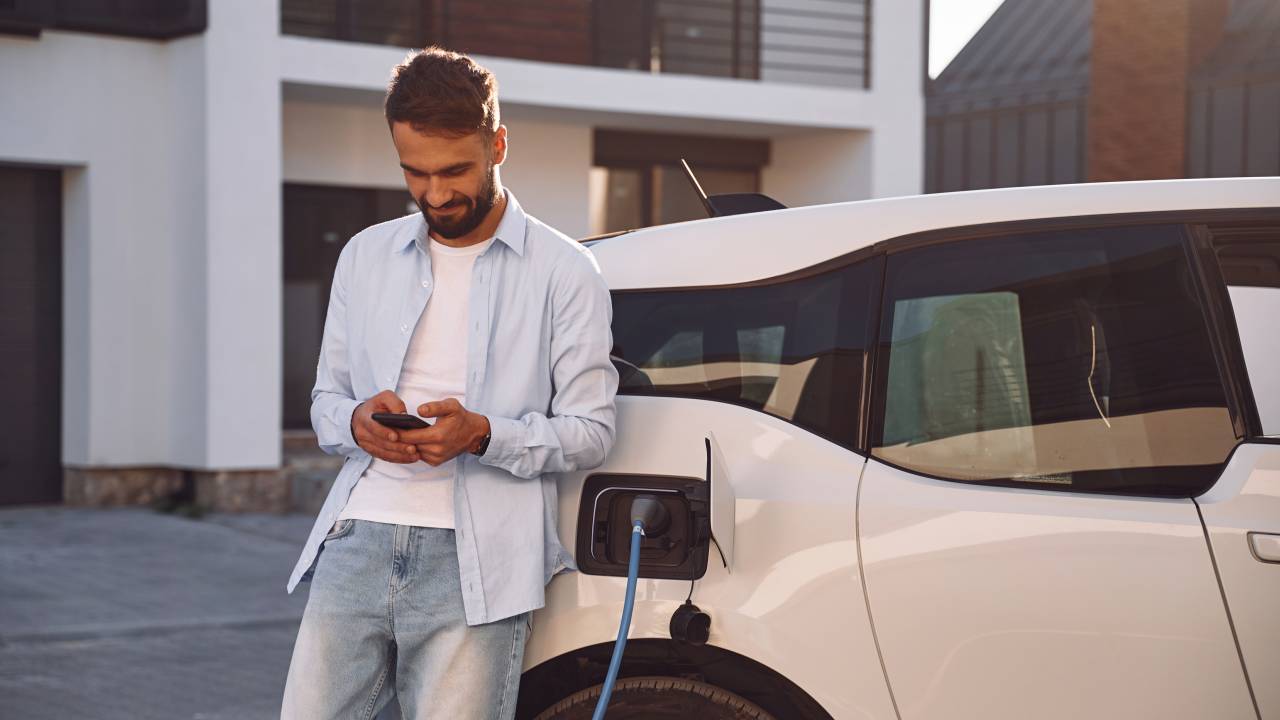 Nova linha Mobil Super™ Hybrid: novos carros pedem novos lubrificantes