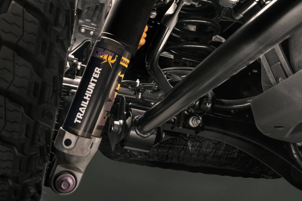 2024_Toyota_Tacoma_Trailhunter_Studio_019-scaled Cada versão tem geometria de suspensão própria, com aquelas voltadas ao off-road trazendo diferentes tipos de amortecedores especiais