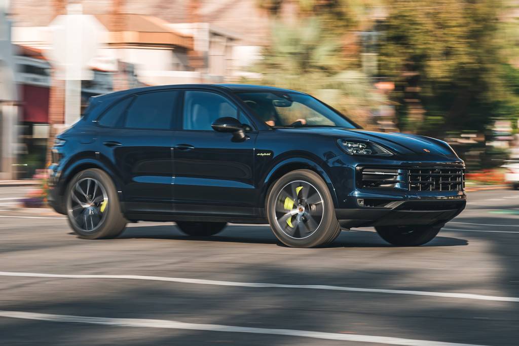 Porsche Cayenne E-Hybrid dirigido por QUATRO RODAS (2) Potência foi