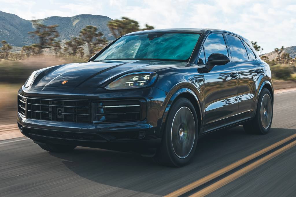 Porsche Cayenne E-Hybrid dirigido por QUATRO RODAS (29) Graças à tecnologia, é possível criar um SUV que transite entre o alto conforto e a emoção ao dirigir ao apertar de um botão