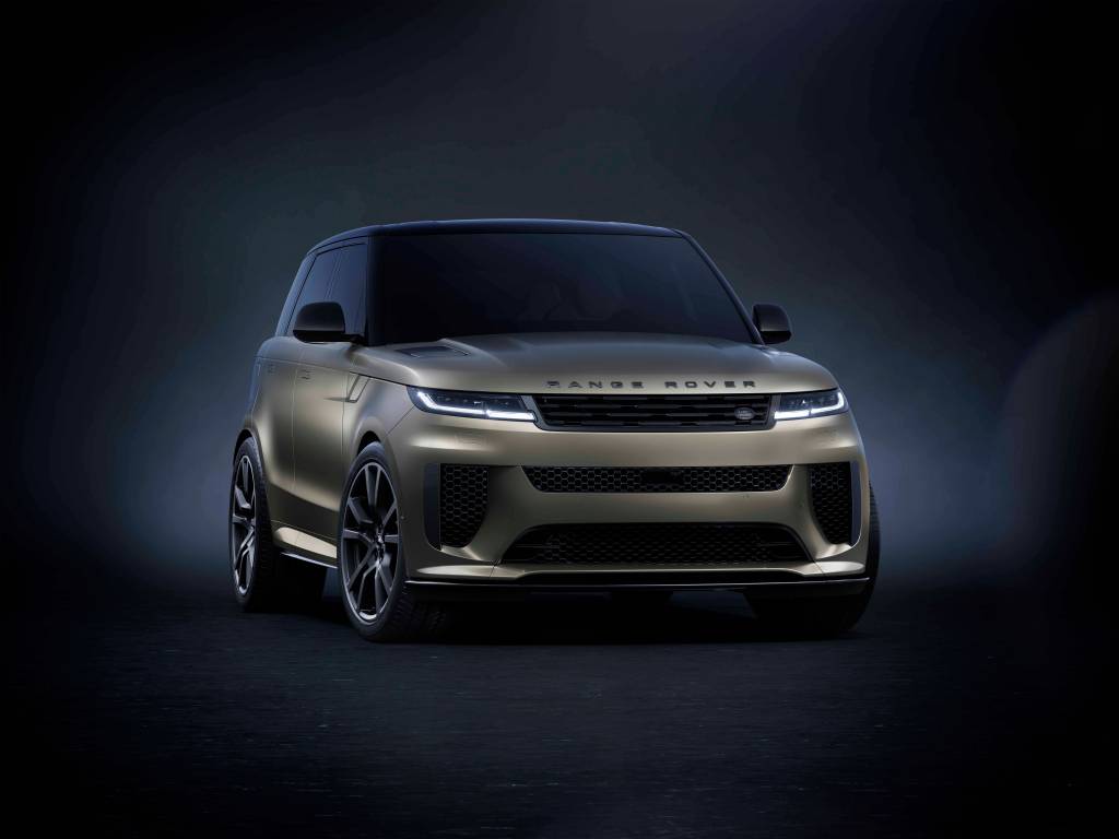 RRS_24MY_SV_STUDIO_001_310523 (1) Range Rover Sport SV
