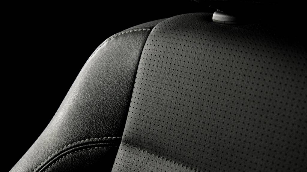 2202132-he68d12ej7 Interior Fiat Titano