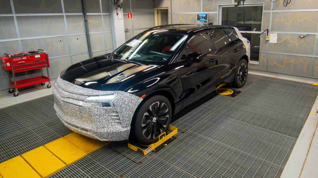 Quais são os desafios para a fabricação de carros elétricos no Brasil