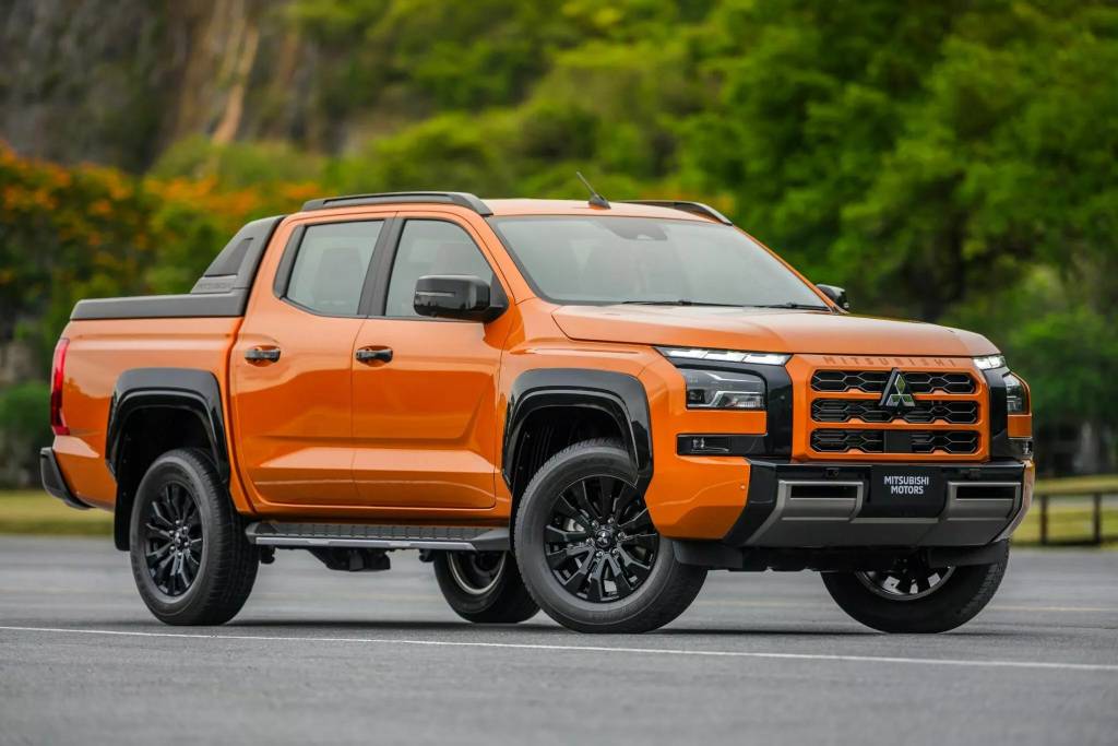 2024-Mitsubishi-Triton-L200-11-2048×1366 Mitsubishi L200 Triton 2024