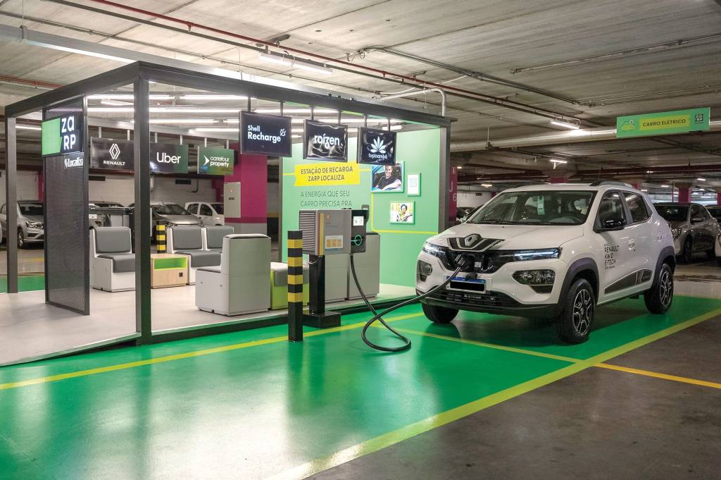 Como funciona o aluguel de carros elétricos e híbridos? Veja preços