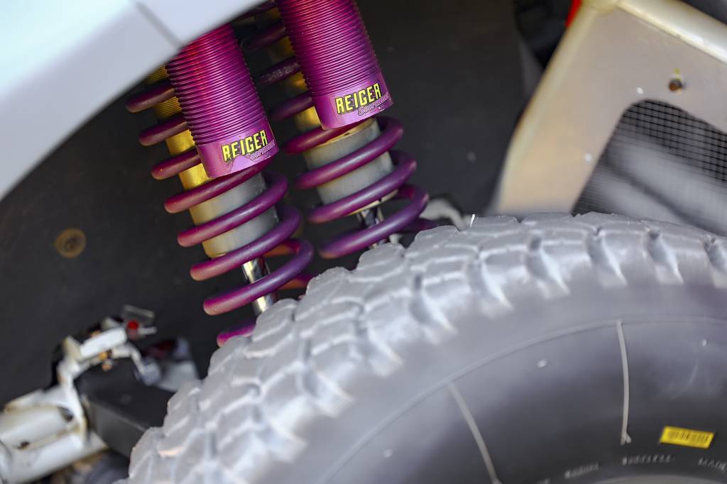 Mitsubishi L200 Triton Sport Racing (2) Mitsubishi L200 Triton Sport Racing