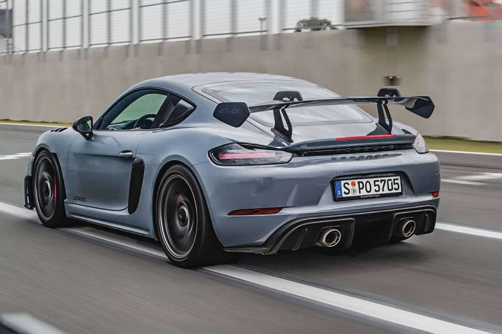 Porsche bate recorde de vendas no Brasil, com segmento de luxo bombando