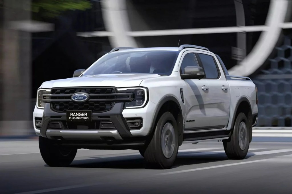 Ford Ranger ganha versão híbrida com mais torque que V6 diesel