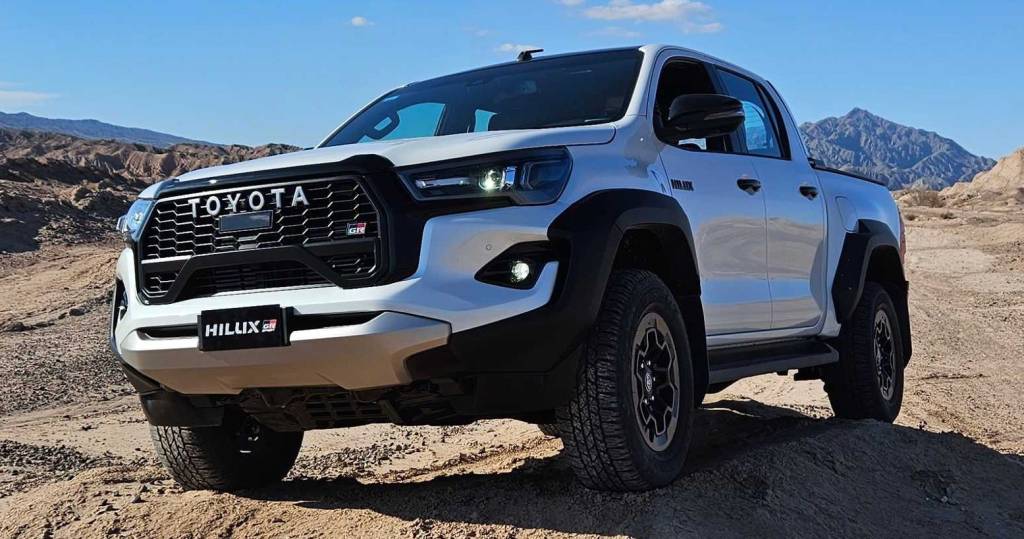 toyota-hilux-gr-sport-2024 (1) Hilux GR