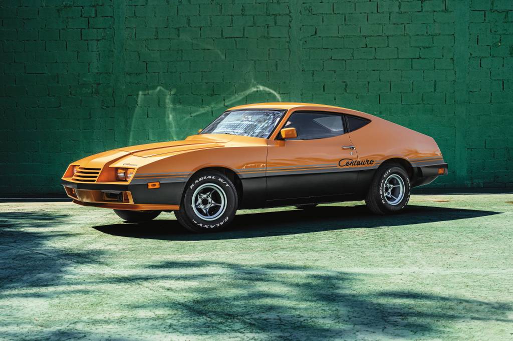 Centauro é fora-de-série raríssimo com V8 do Maverick e automático