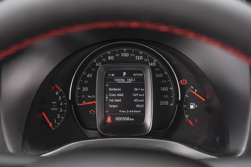 CHEVROLET mONTANA x FIAT sTRADA CHEVROLET mONTANA x FIAT sTRADA