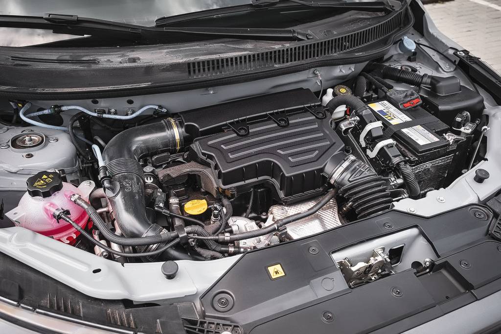 CHEVROLET mONTANA x FIAT sTRADA CHEVROLET mONTANA x FIAT sTRADA