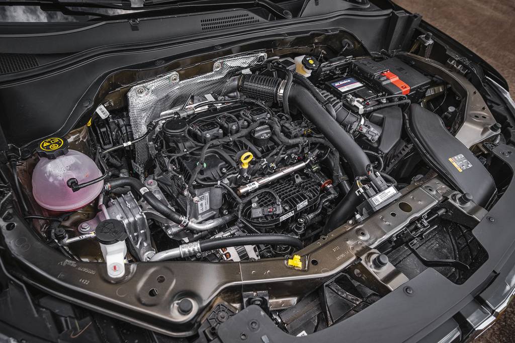 CHEVROLET mONTANA x FIAT sTRADA CHEVROLET mONTANA x FIAT sTRADA