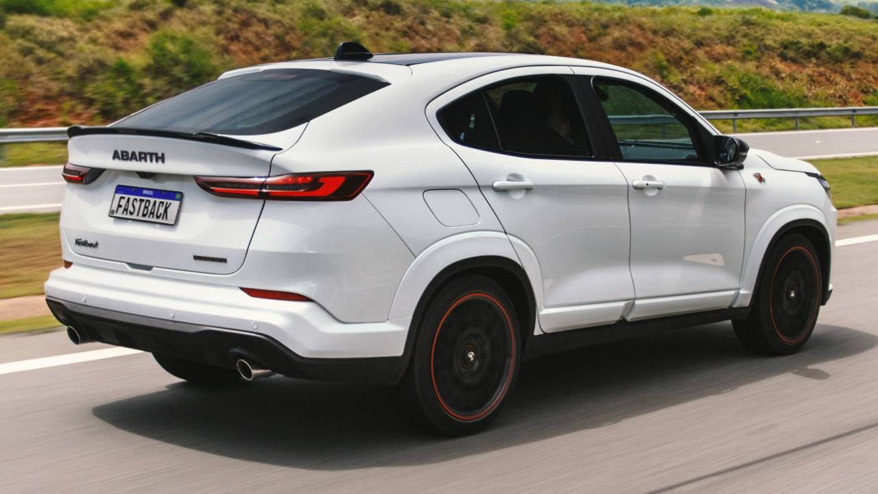Fiat Fastback Abarth não traz motor novo, mas recebeu incrementos mecânicos significativos