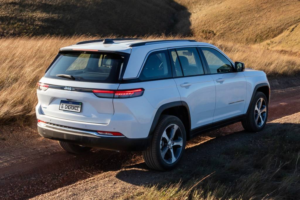 Jeep_Grand_Cherokee_4xe_008 Jeep_Grand_Cherokee_4xe_003