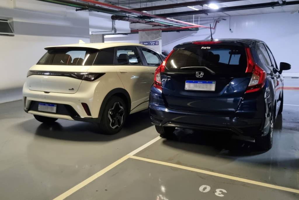 BYD Dolphin e Honda Fit (6) BYD Dolphin e Honda Fit