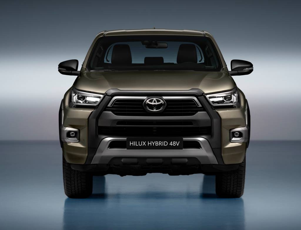 2023-hilux-hybrid-48v-main-03 (1) Toyota Hilux Hybrid