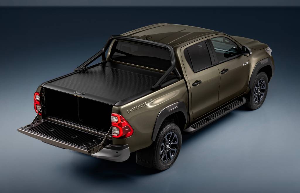 2023-hilux-hybrid-48v-main-06f (1) Toyota Hilux Hybrid