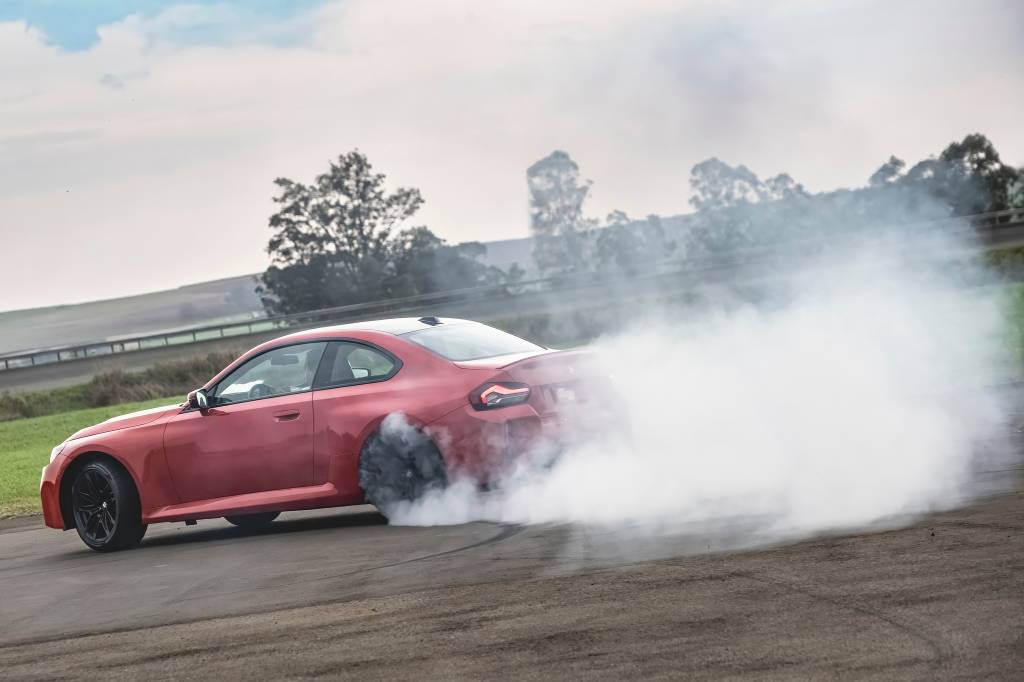 BMW M2 (6) BMW M2 Track