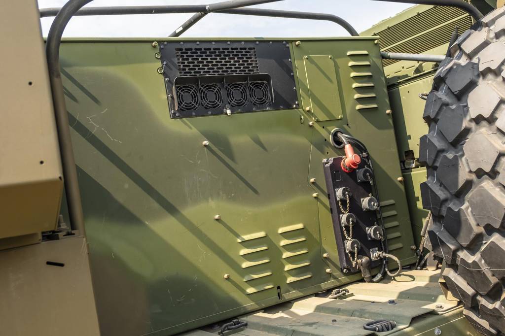 Oshkosh L-ATV Marinha do Brasil CFN (60) Oshkosh L-ATV Marinha do Brasil CFN
