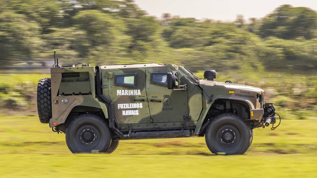 Oshkosh L-ATV Marinha do Brasil CFN (7) Oshkosh L-ATV Marinha do Brasil CFN
