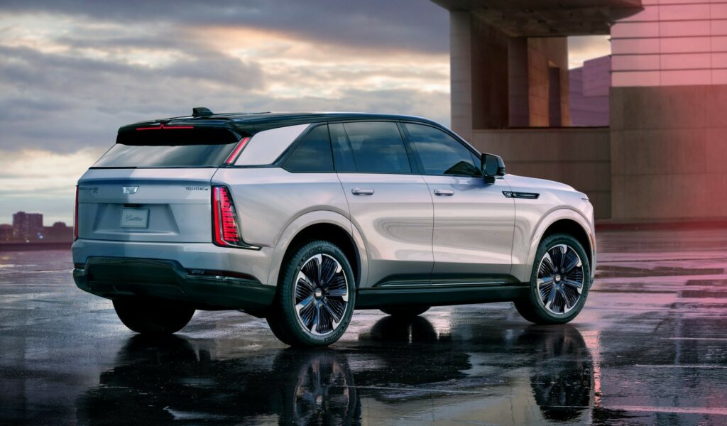 https___www.carscoops.com_wp-content_uploads_2023_08_2025-Cadillac-Escalade-IQ-808-10-1024×600 https___www.carscoops.com_wp-content_uploads_2023_08_2025-Cadillac-Escalade-IQ-808-10-1024×600