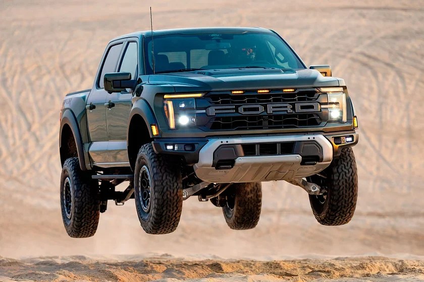 Ford F-150 Raptor R muda após um ano e passa a ter 730 cv
