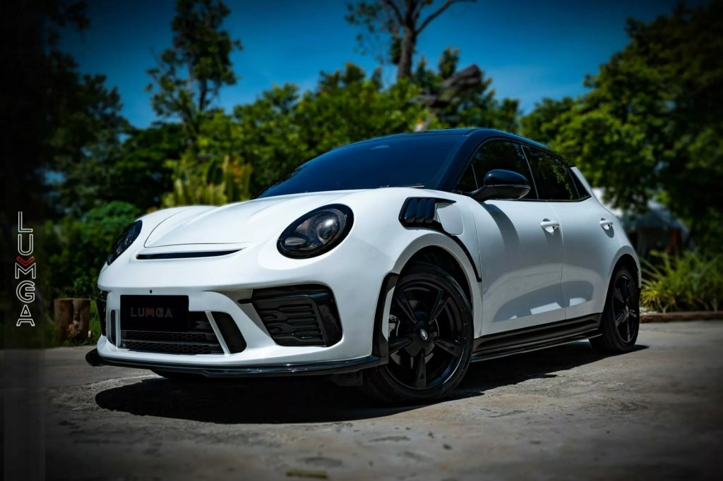 GWM Ora 03 é transformado em mini 911 GT3 RS na Tailândia