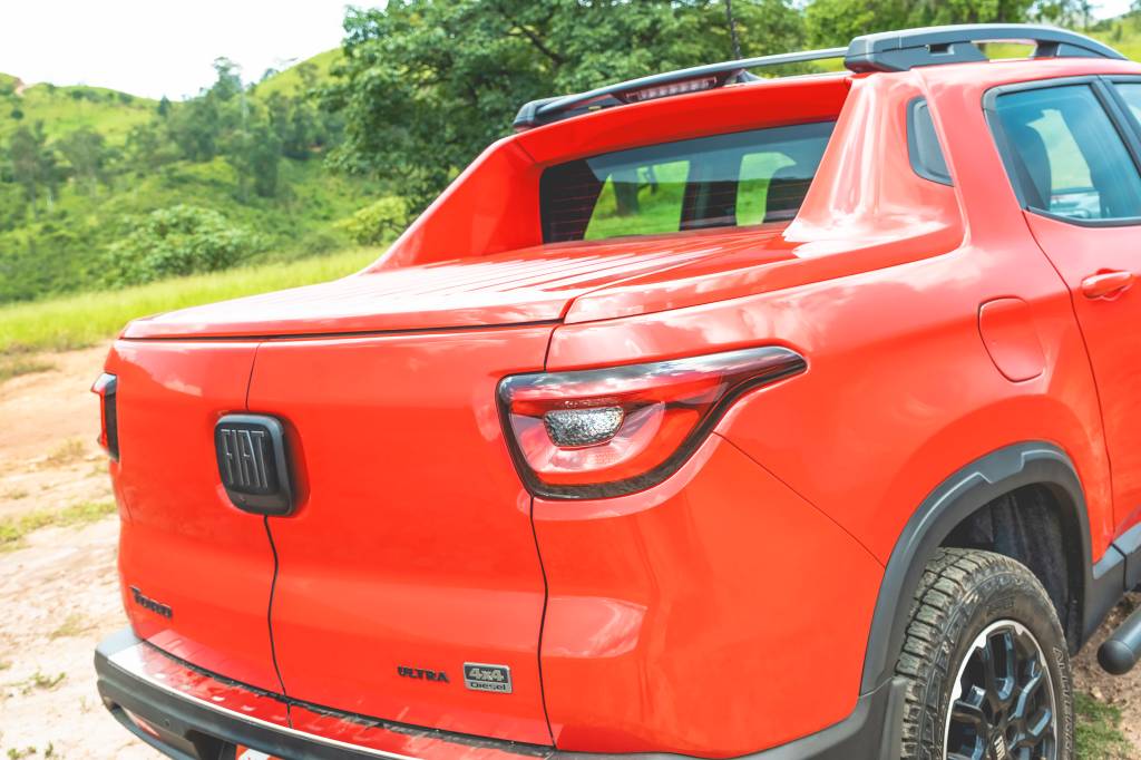 1FLP1478-2 Fiat Toro Ultra 2024