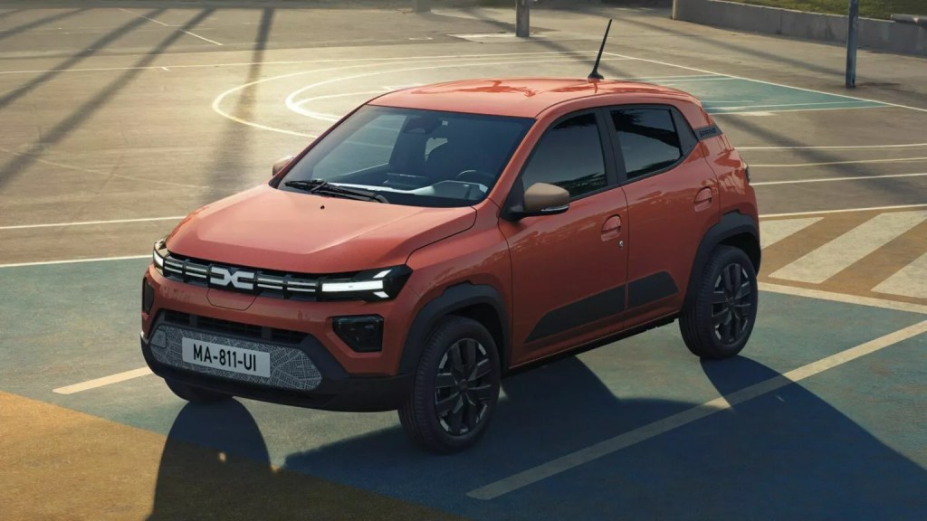 Novo Renault Kwid estreia em 2025, mas versão elétrica vem antes da flex