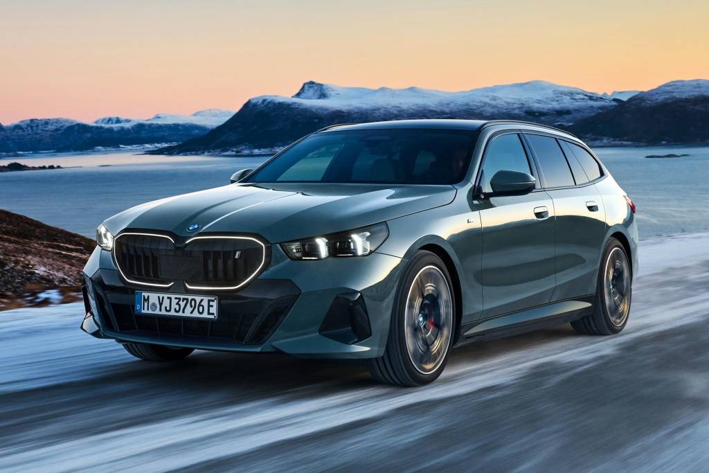 bmw_i5_edrive40_touring_m_sport_31 bmw_i5_edrive40_touring_m_sport