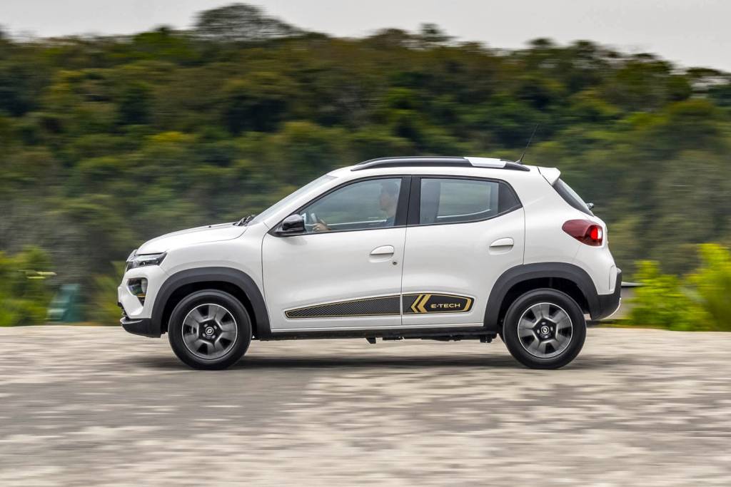 1FLP1068 (1) Kwid e-tech