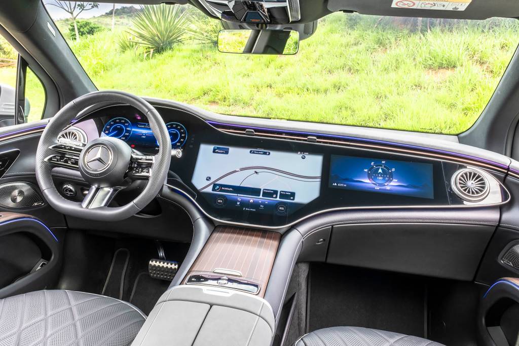 Por que telas pra passageiros são desligadas ou limitadas no Brasil?