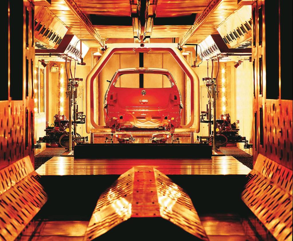 Linha de produção do Polo, na fábrica da Volkswagen. Linha de produção do Polo, na fábrica da Volkswagen.