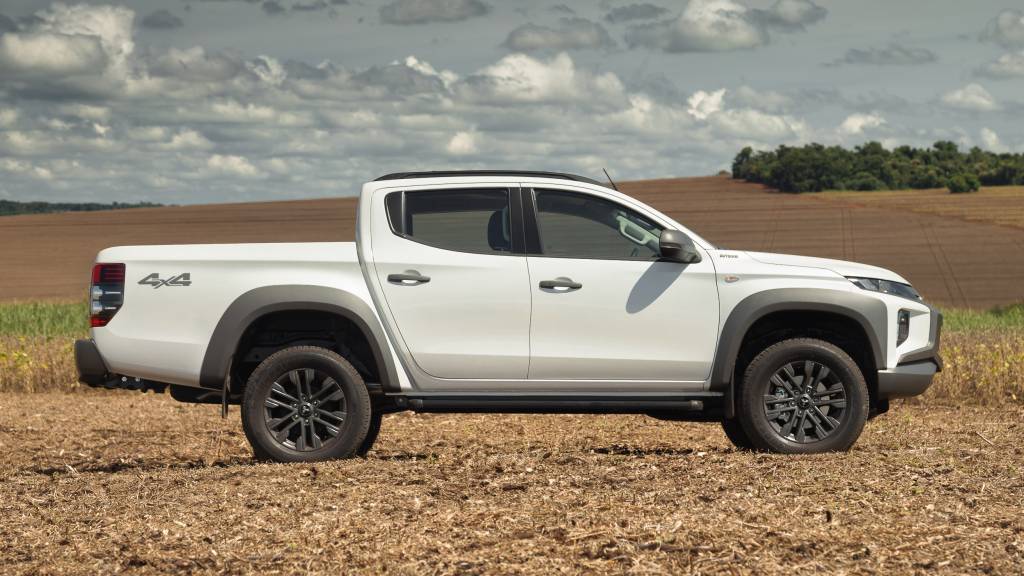 Mitsubishi L200 Triton Sport Outdoor GLS (16) Mitsubishi L200 Triton Sport Outdoor GLS