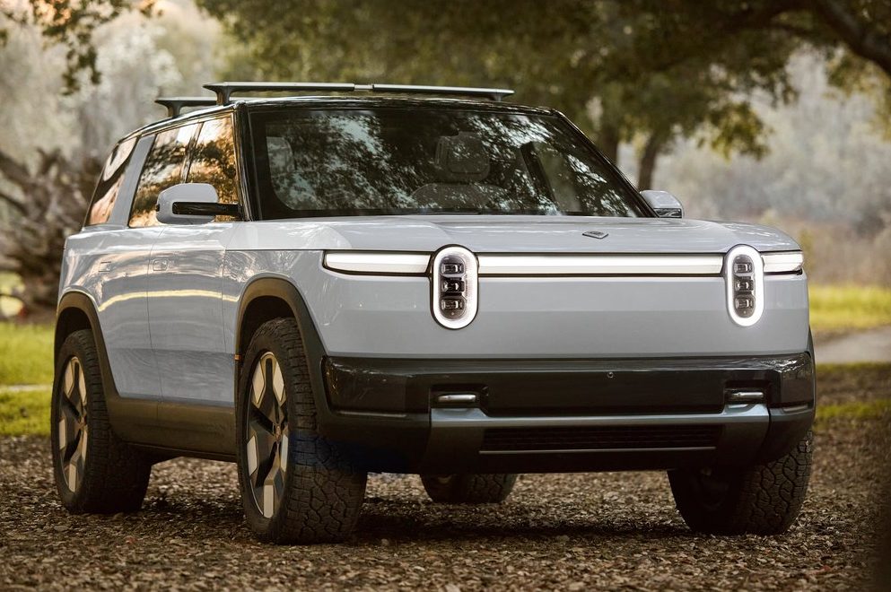 Rivian-R2-2027-1024-01 Rivian-R2-2027-1024-01