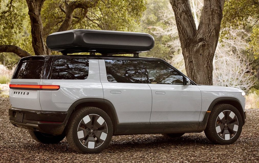 Rivian-R2-2027-1024-04 Rivian-R2-2027-1024-04