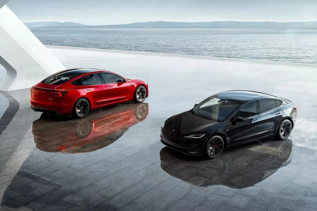 2025-Tesla-Model-3-Performance-423-901 Tesla Model 3 Performance