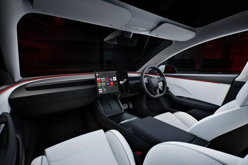 2025-Tesla-Model-3-Performance-423-939 Tesla Model 3 Performance