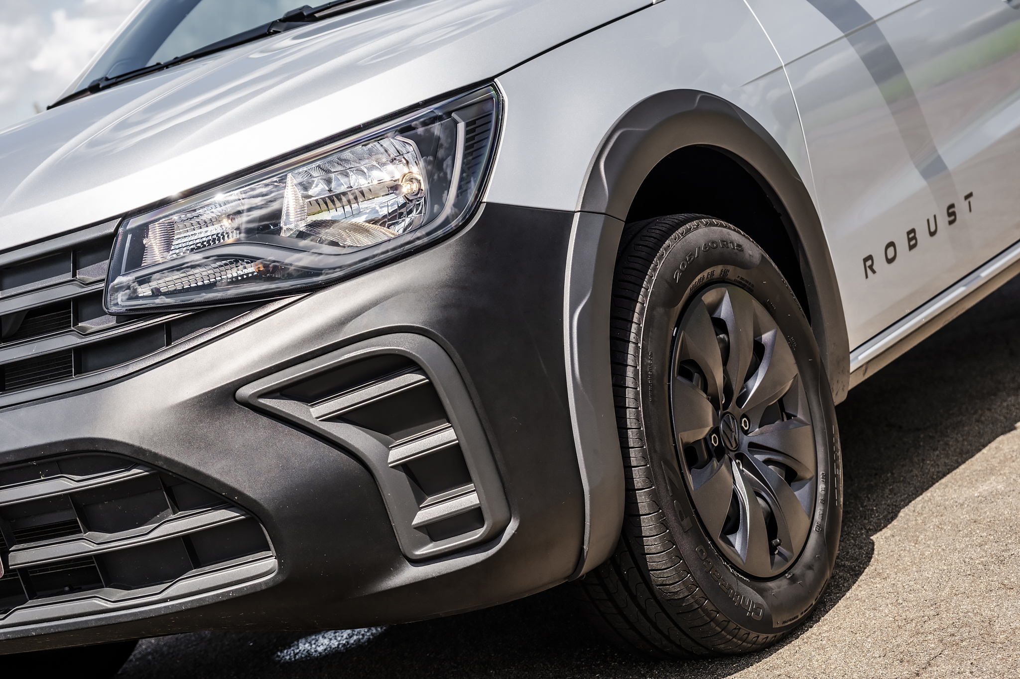 45_saveiro_robust_2FLP7327