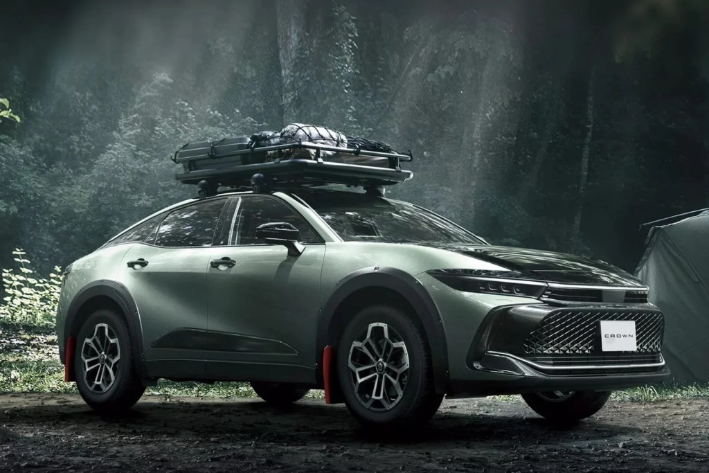 Toyota Crown Landscape: sedã híbrido é mais off-road que o Corolla Cross
