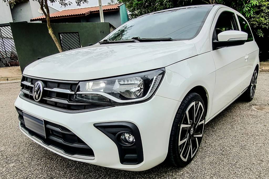 WhatsApp Image 2024-04-18 at 17.49.00 Volkswagen Gol com frente de Saveiro 2024